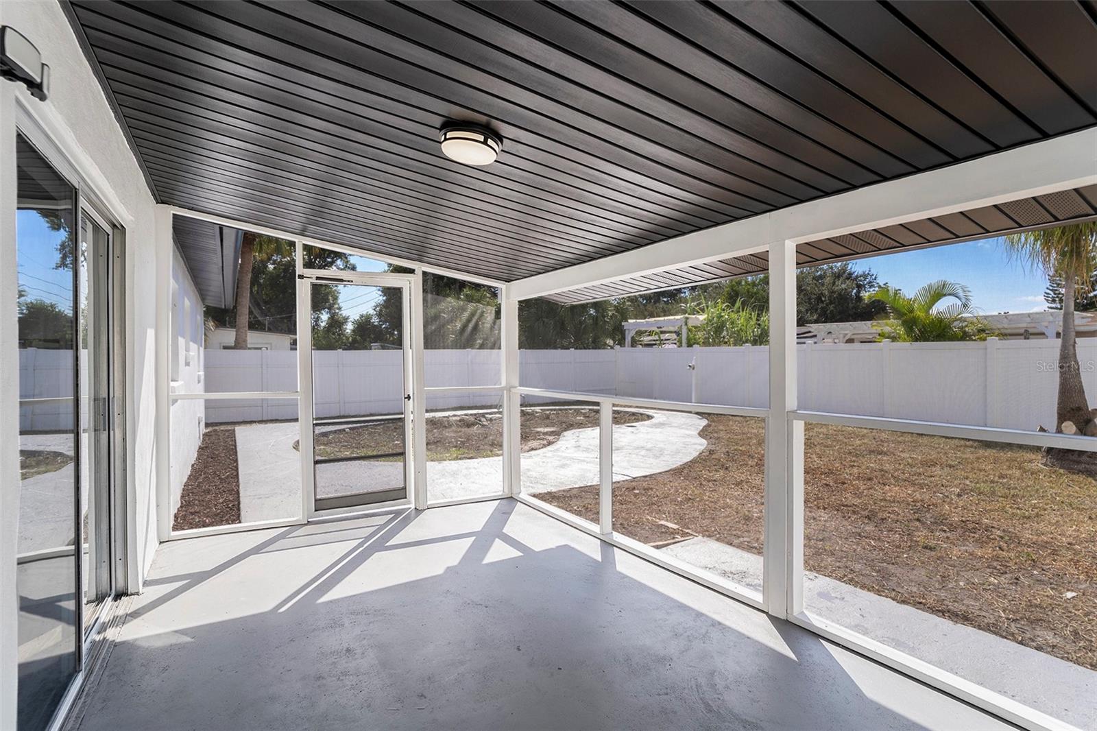 6016 AMBASSADOR DR, TAMPA, FL, 33615