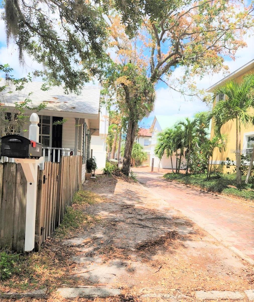 1825 HAWKINS CT, SARASOTA, FL, 34236