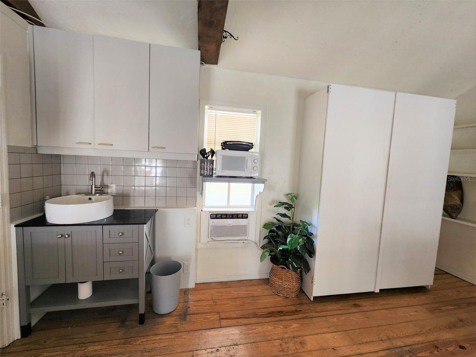 1825 HAWKINS CT, SARASOTA, FL, 34236