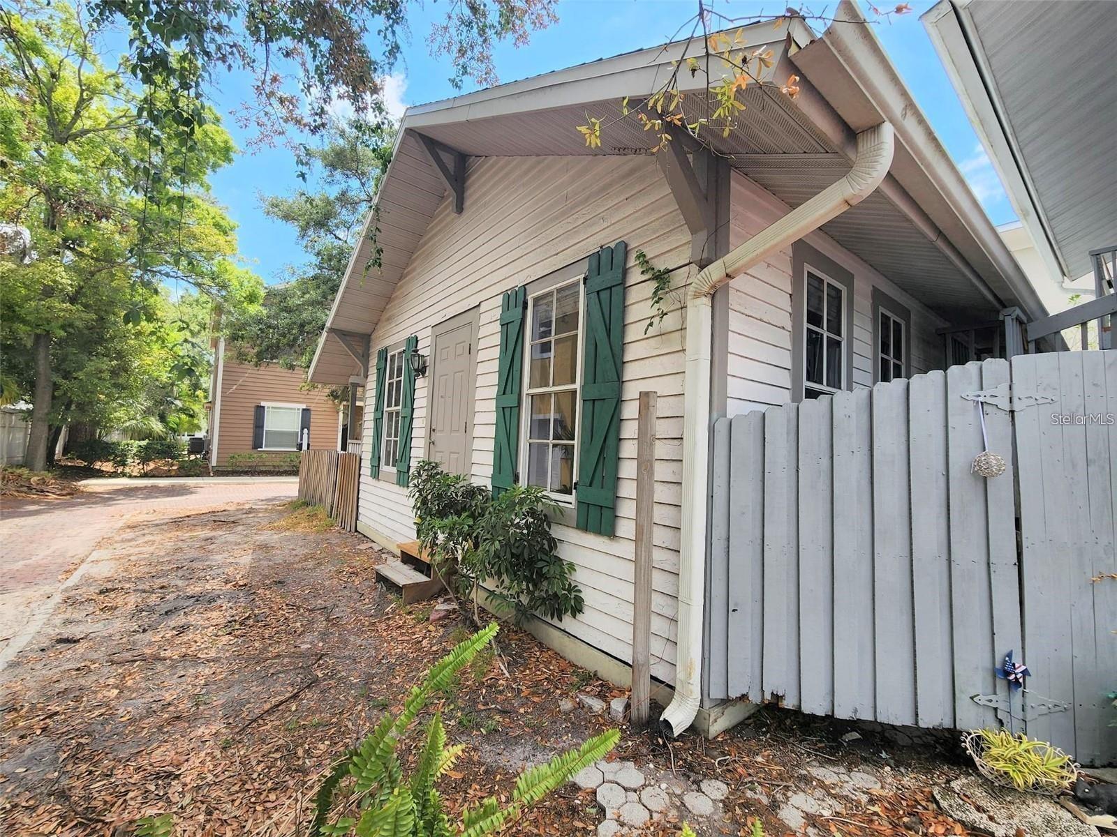 1825 HAWKINS CT, SARASOTA, FL, 34236