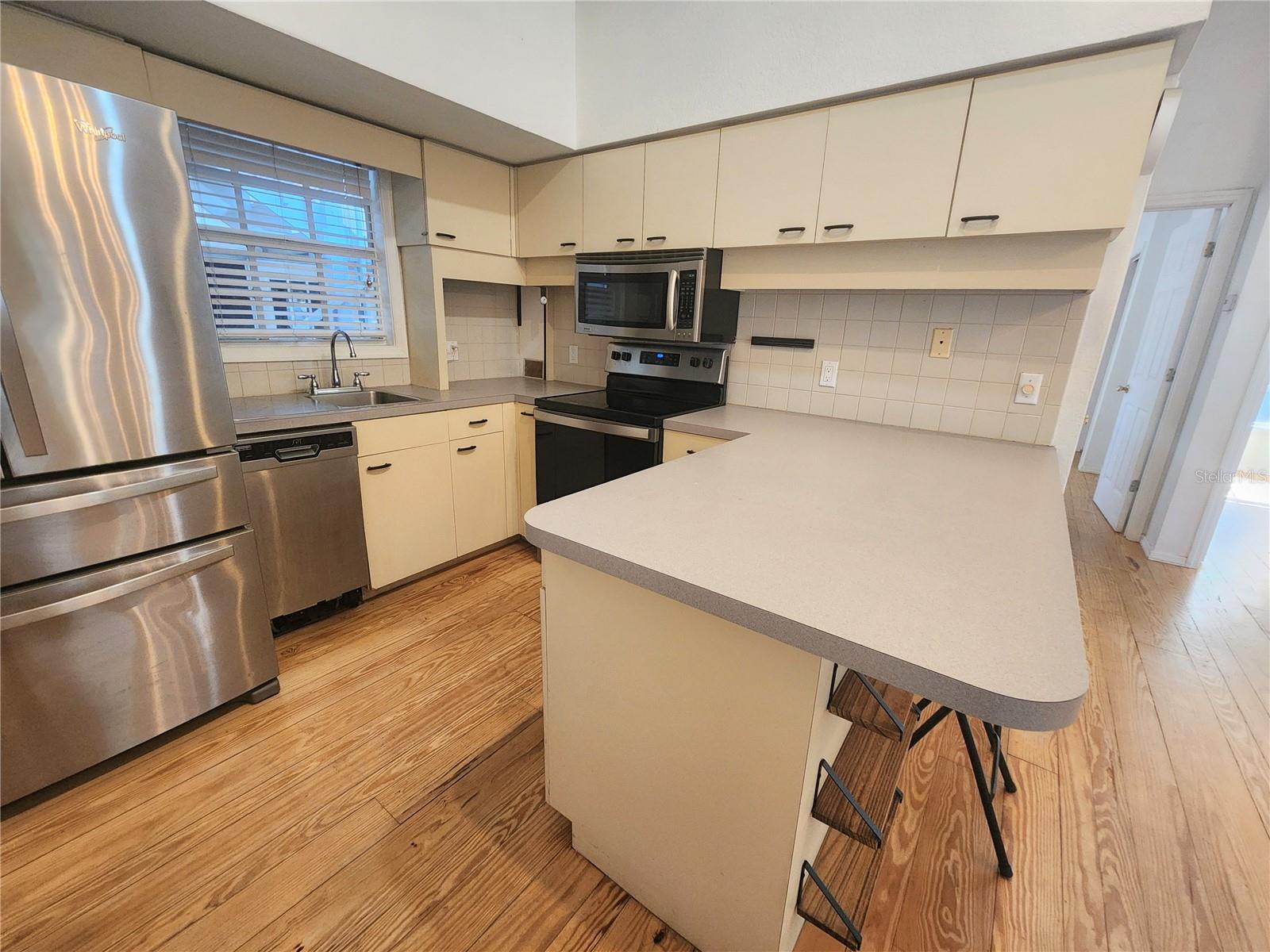 1825 HAWKINS CT, SARASOTA, FL, 34236