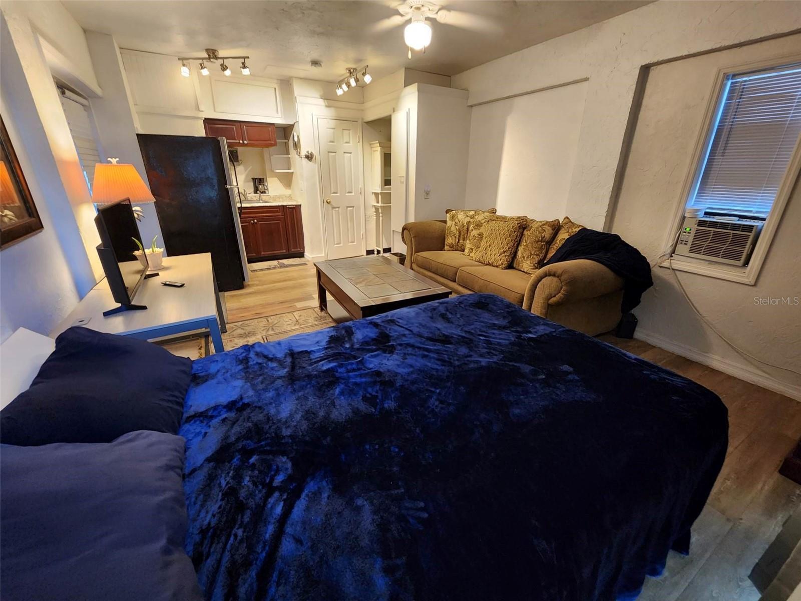 1825 HAWKINS CT, SARASOTA, FL, 34236