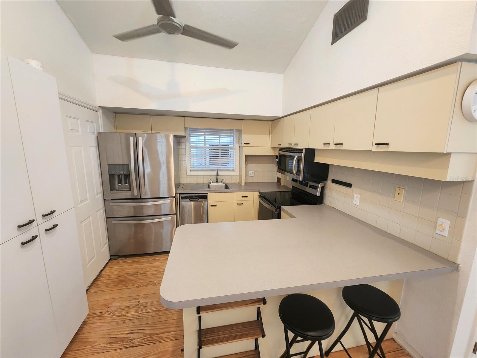 1825 HAWKINS CT, SARASOTA, FL, 34236