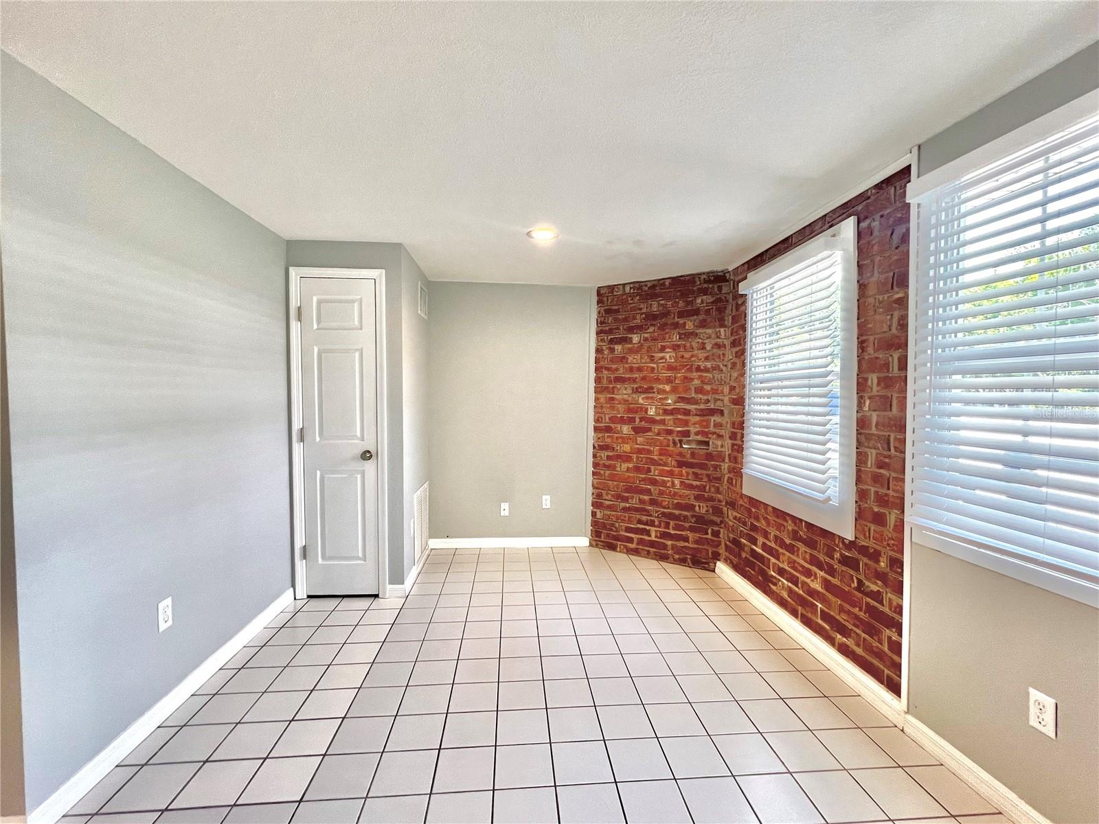 2802 W LK ELOISE DRIVE, WINTER HAVEN, FL, 33884