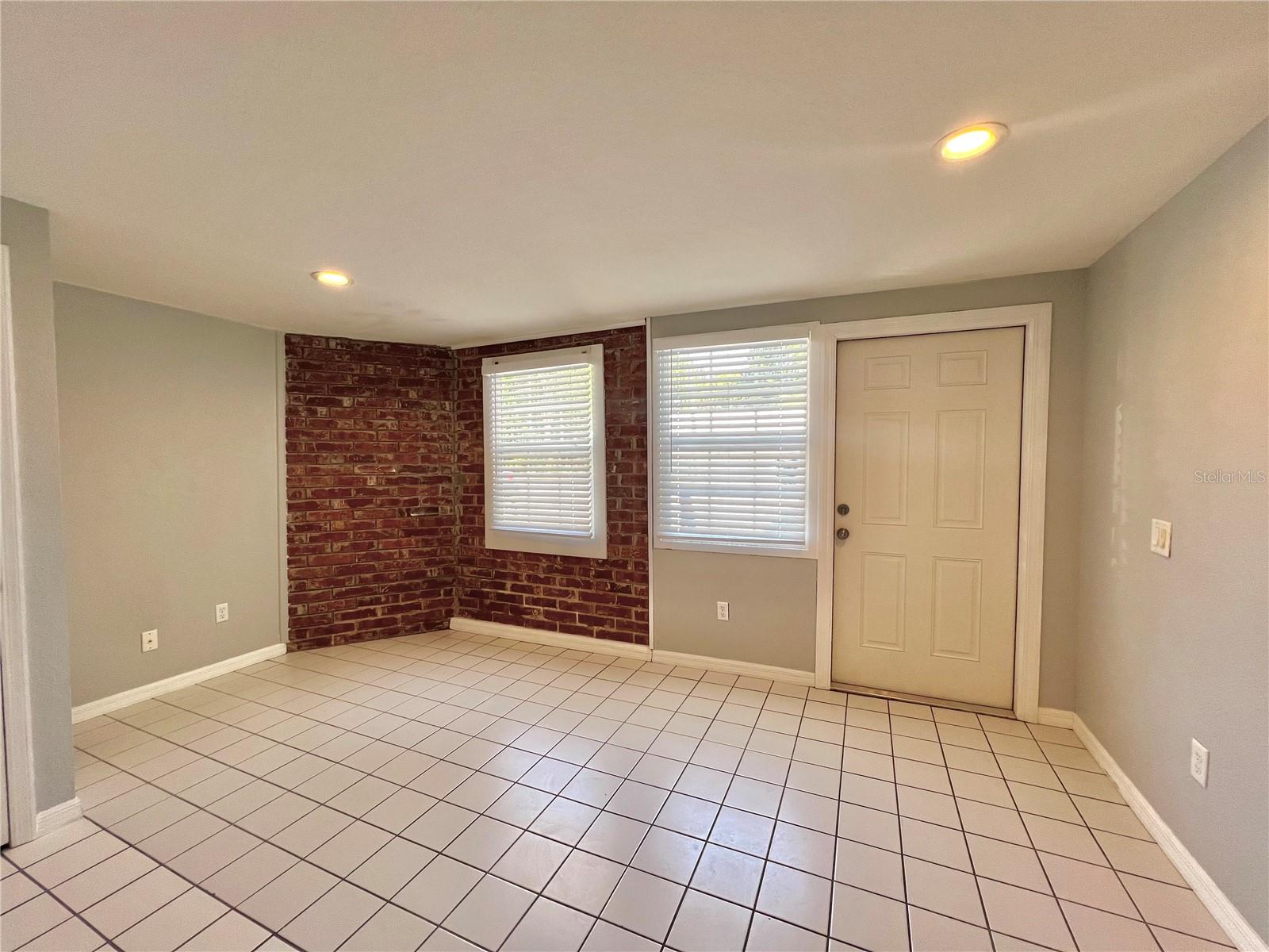 2802 W LK ELOISE DRIVE, WINTER HAVEN, FL, 33884