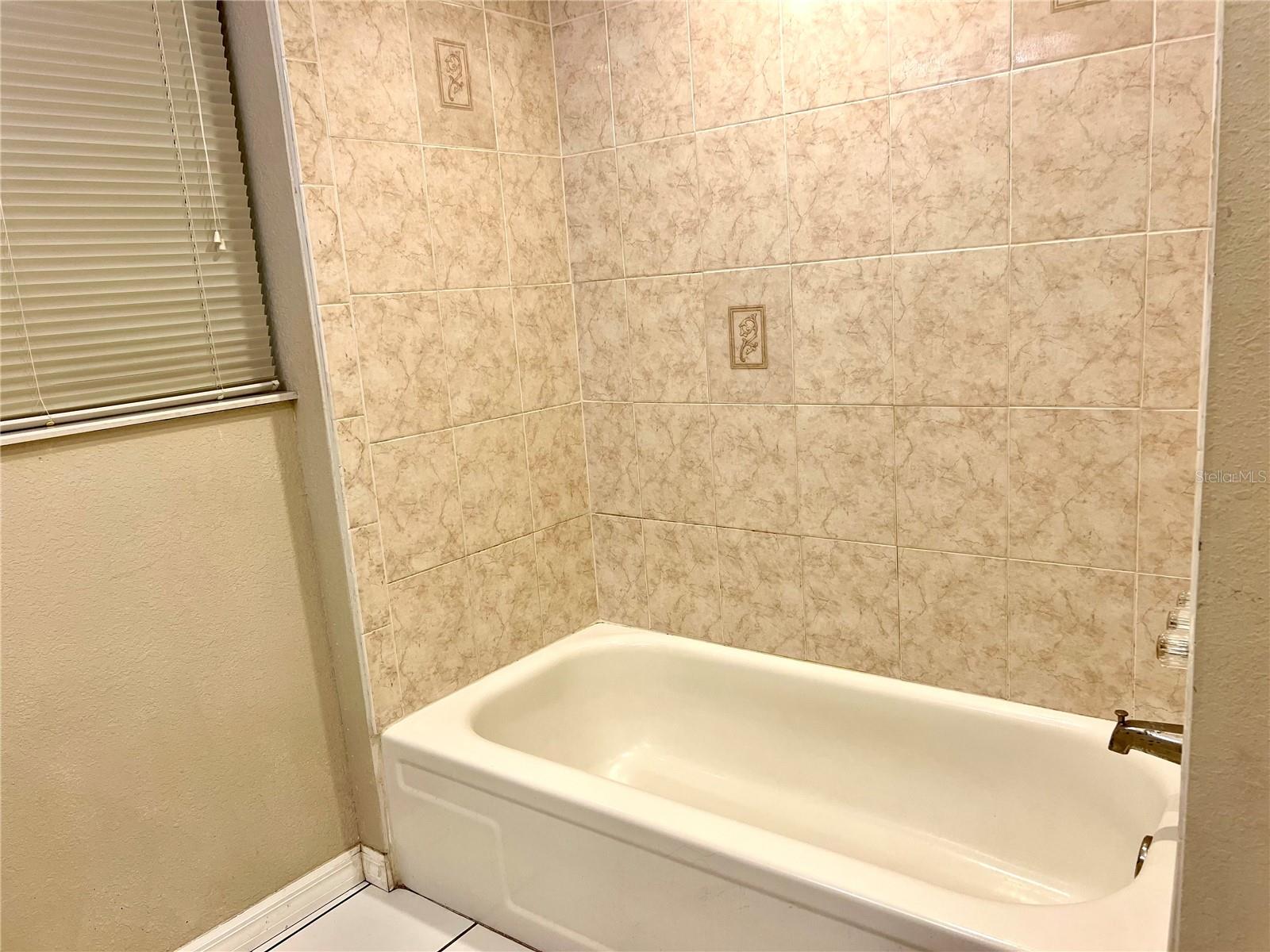 2802 W LK ELOISE DRIVE, WINTER HAVEN, FL, 33884