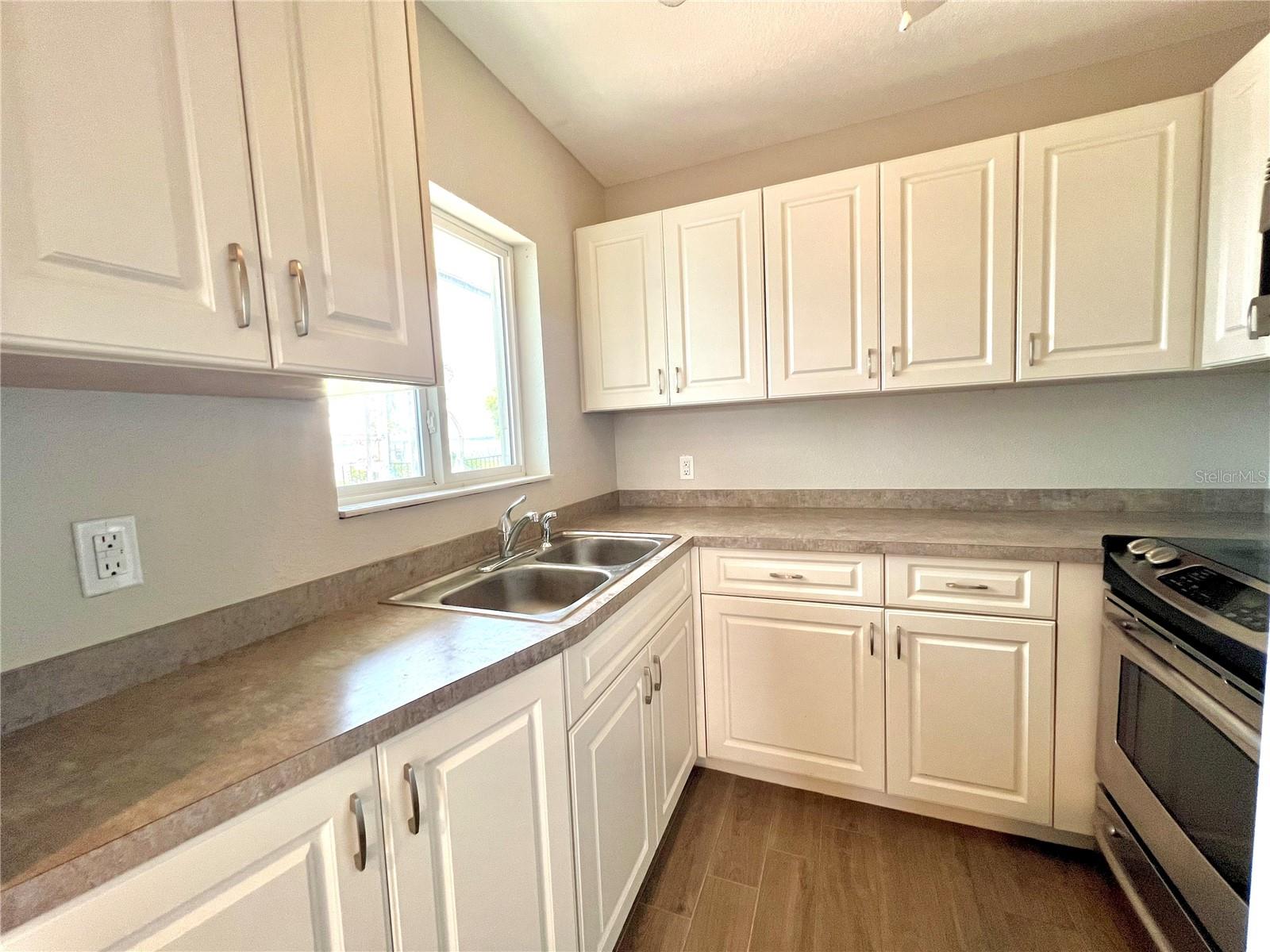 2802 W LK ELOISE DRIVE, WINTER HAVEN, FL, 33884