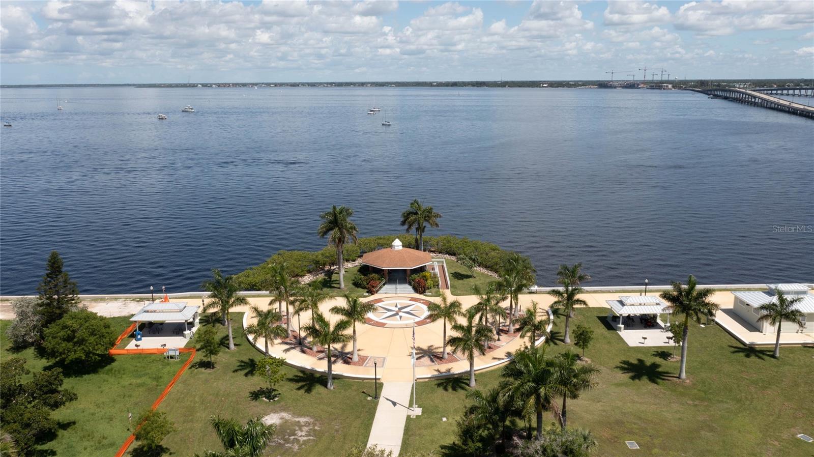 27409 MANDALAY DR, PUNTA GORDA, FL, 33955