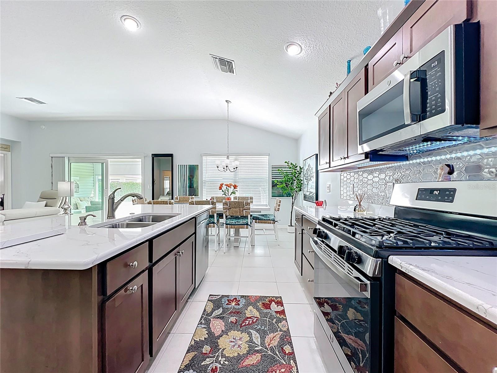 6370 DANIELSON LOOP, THE VILLAGES, FL, 32163