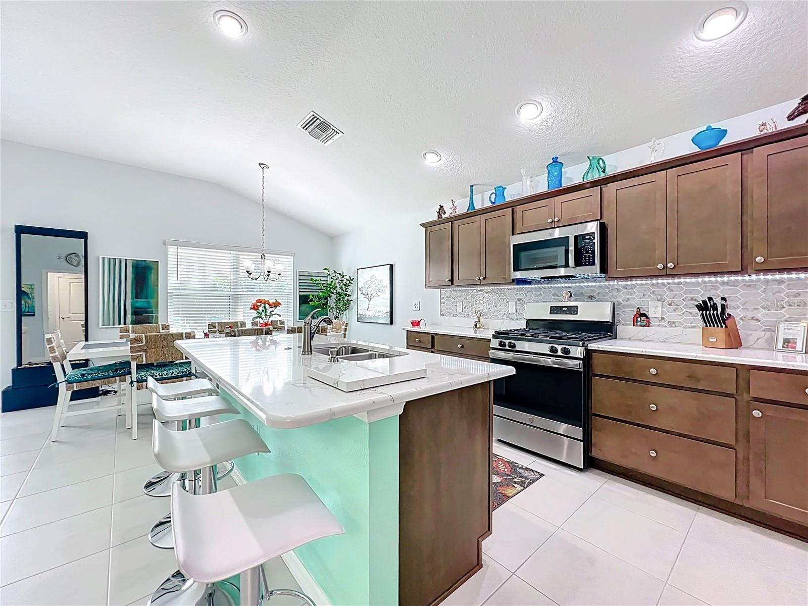 6370 DANIELSON LOOP, THE VILLAGES, FL, 32163