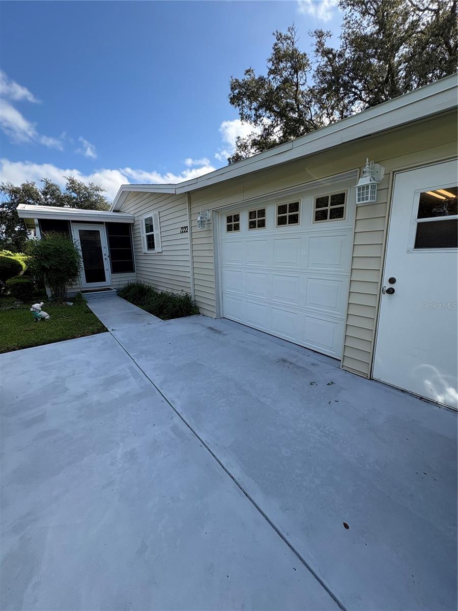 1222 ZAPATA PLACE, LADY LAKE, FL, 32159