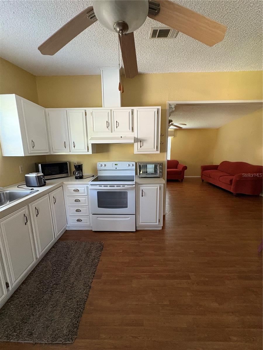 1222 ZAPATA PLACE, LADY LAKE, FL, 32159