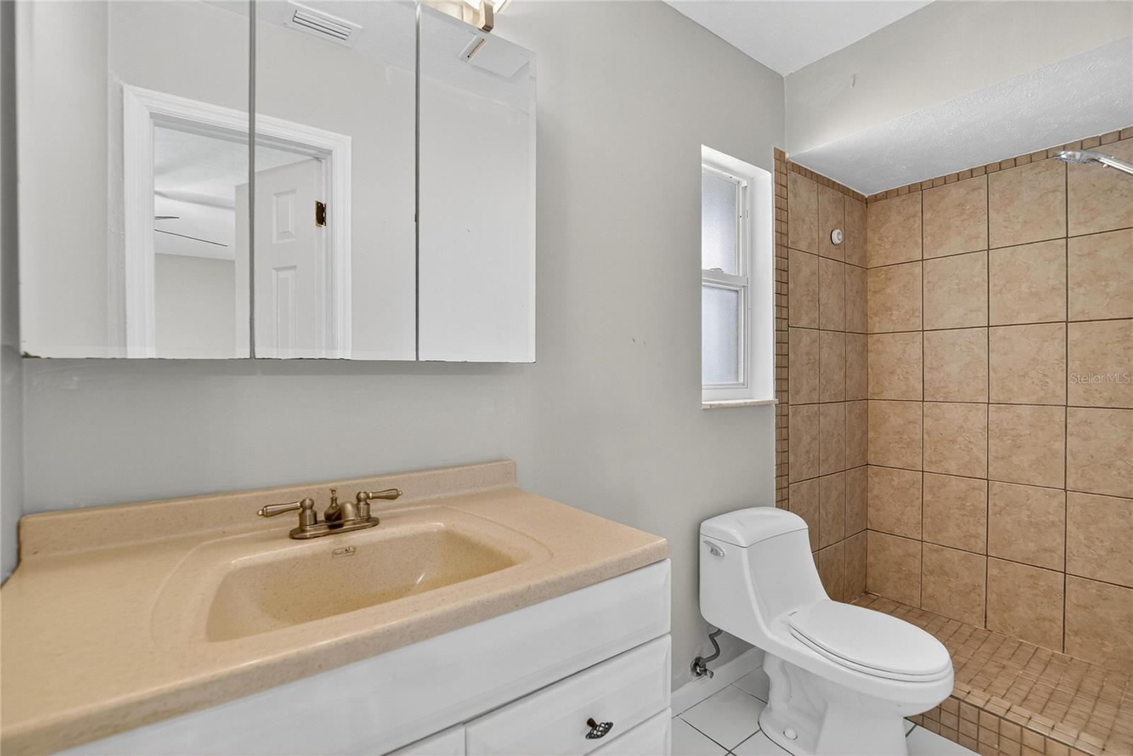 206 VAN GOGH CIR, BRANDON, FL, 33511