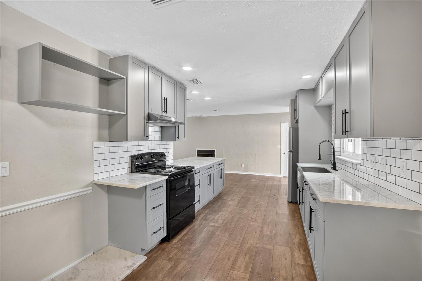 206 VAN GOGH CIR, BRANDON, FL, 33511