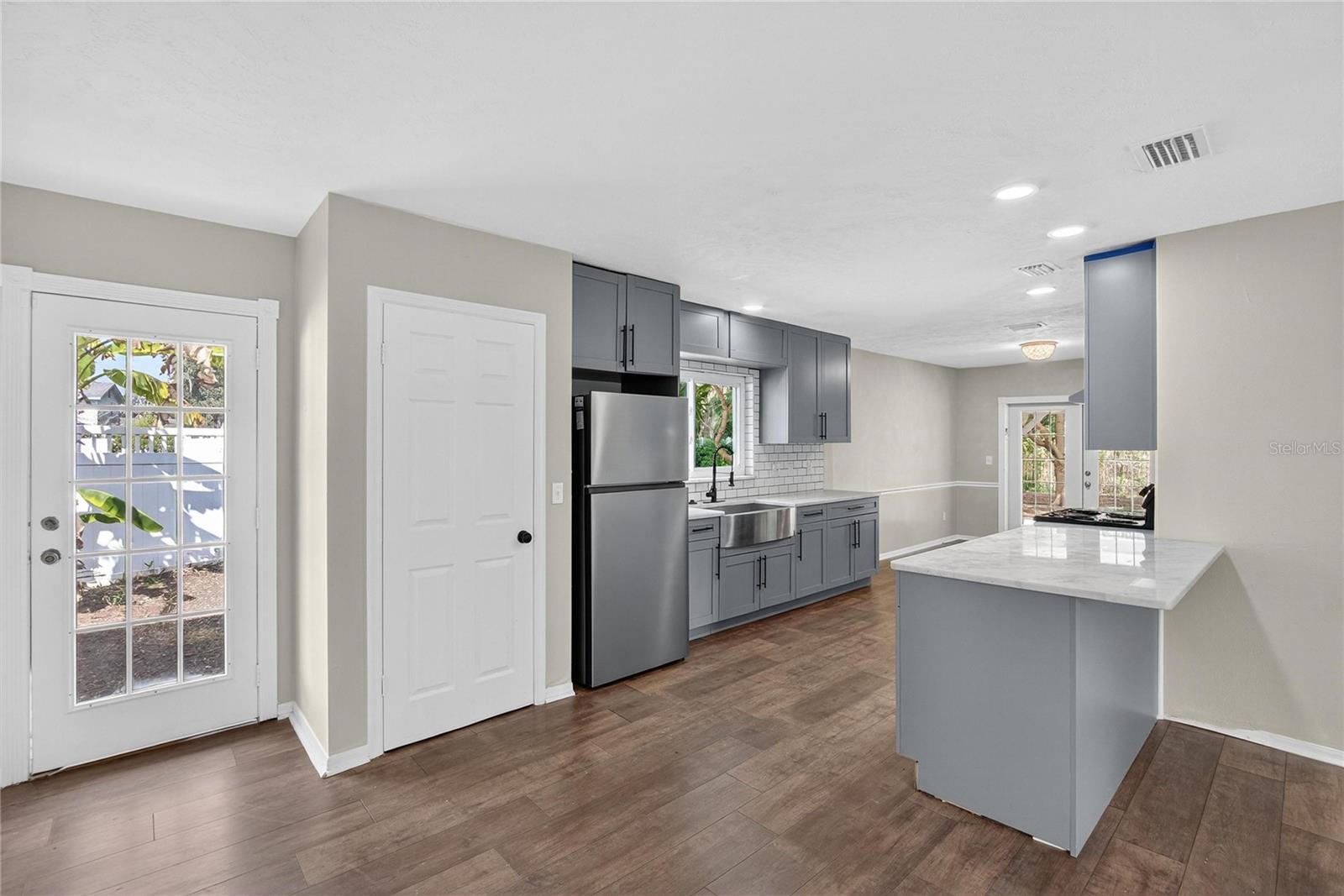 206 VAN GOGH CIR, BRANDON, FL, 33511