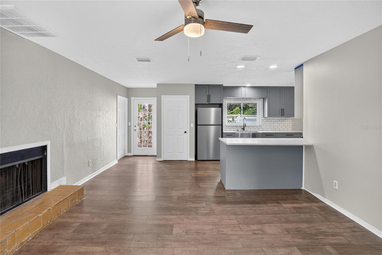 206 VAN GOGH CIR, BRANDON, FL, 33511