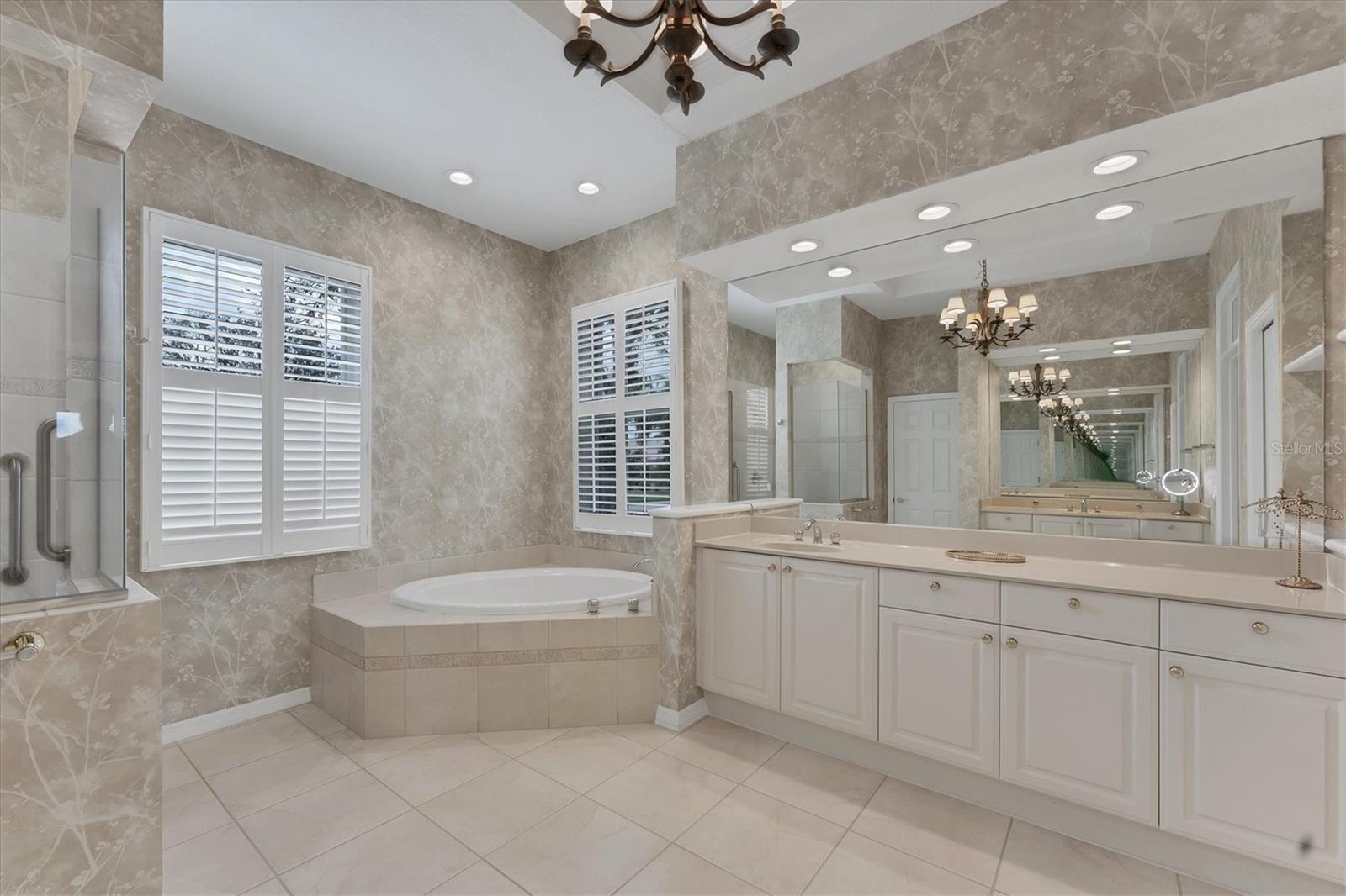 8116 COLLINGWOOD CT, UNIVERSITY PARK, FL, 34201