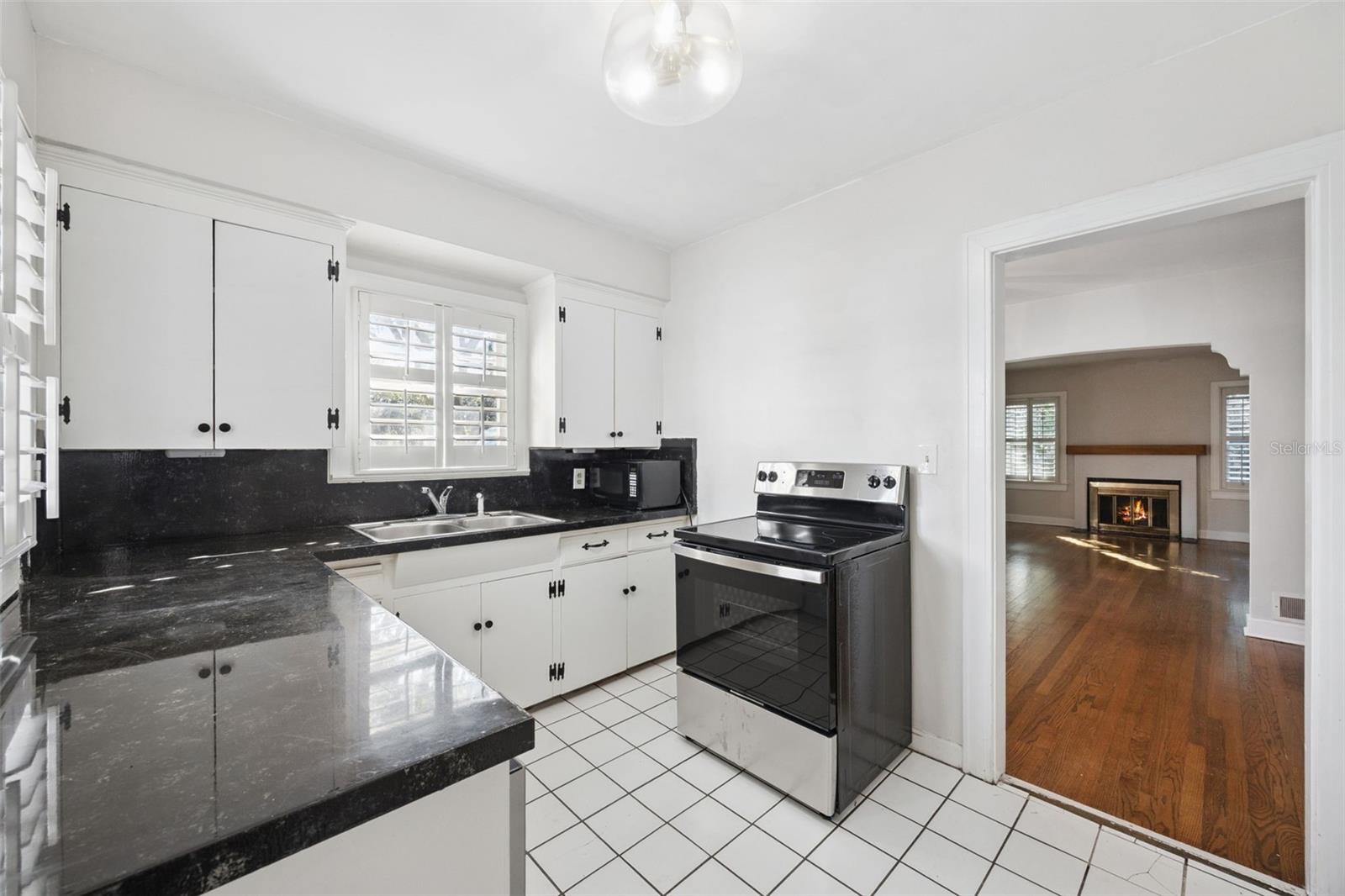 1815 E CENTRAL BLVD, ORLANDO, FL, 32803