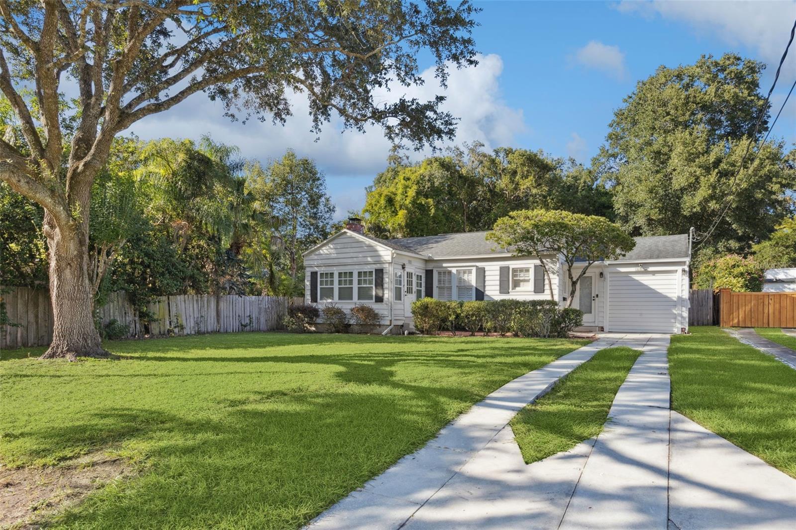 1815 E CENTRAL BLVD, ORLANDO, FL, 32803