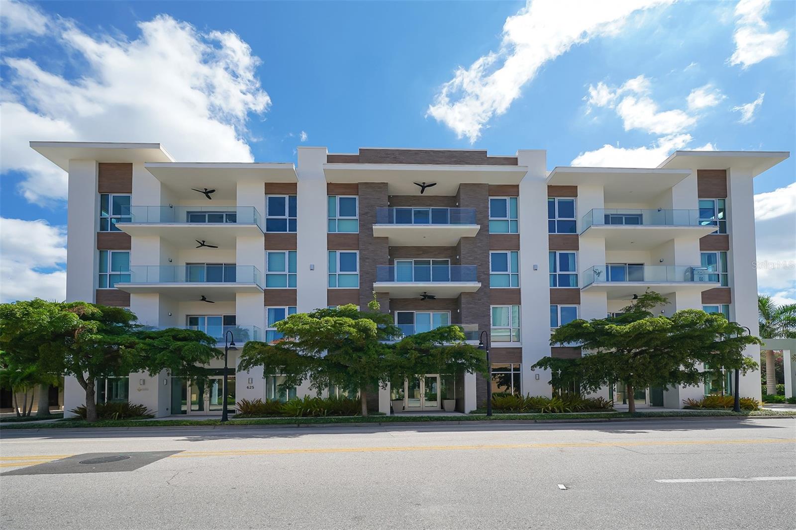 635 S ORANGE AVE #304, SARASOTA, FL, 34236