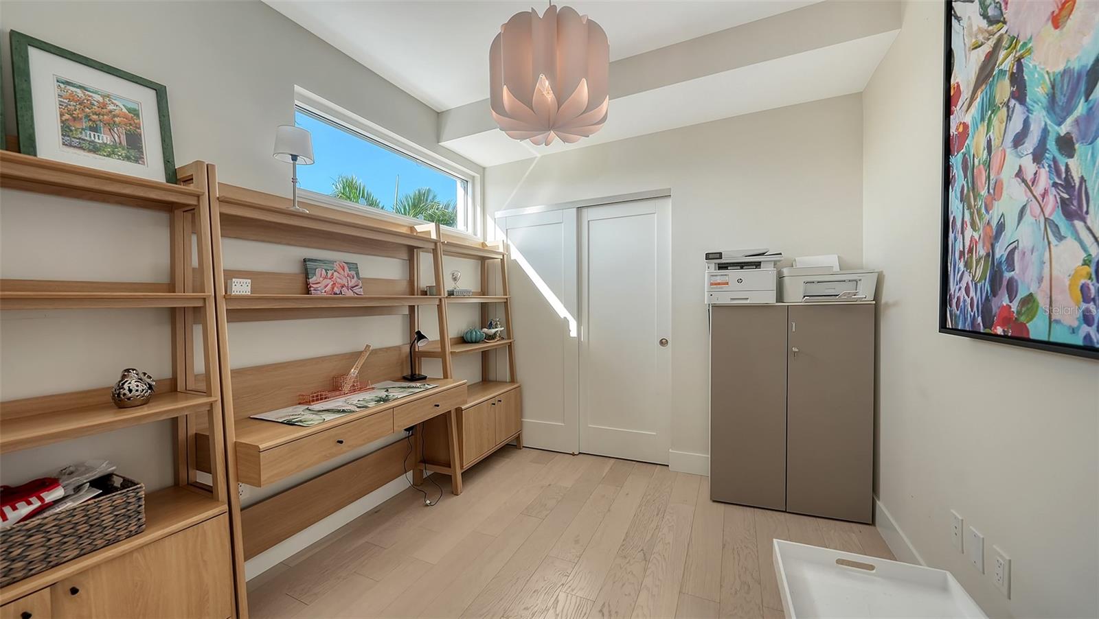 635 S ORANGE AVE #304, SARASOTA, FL, 34236