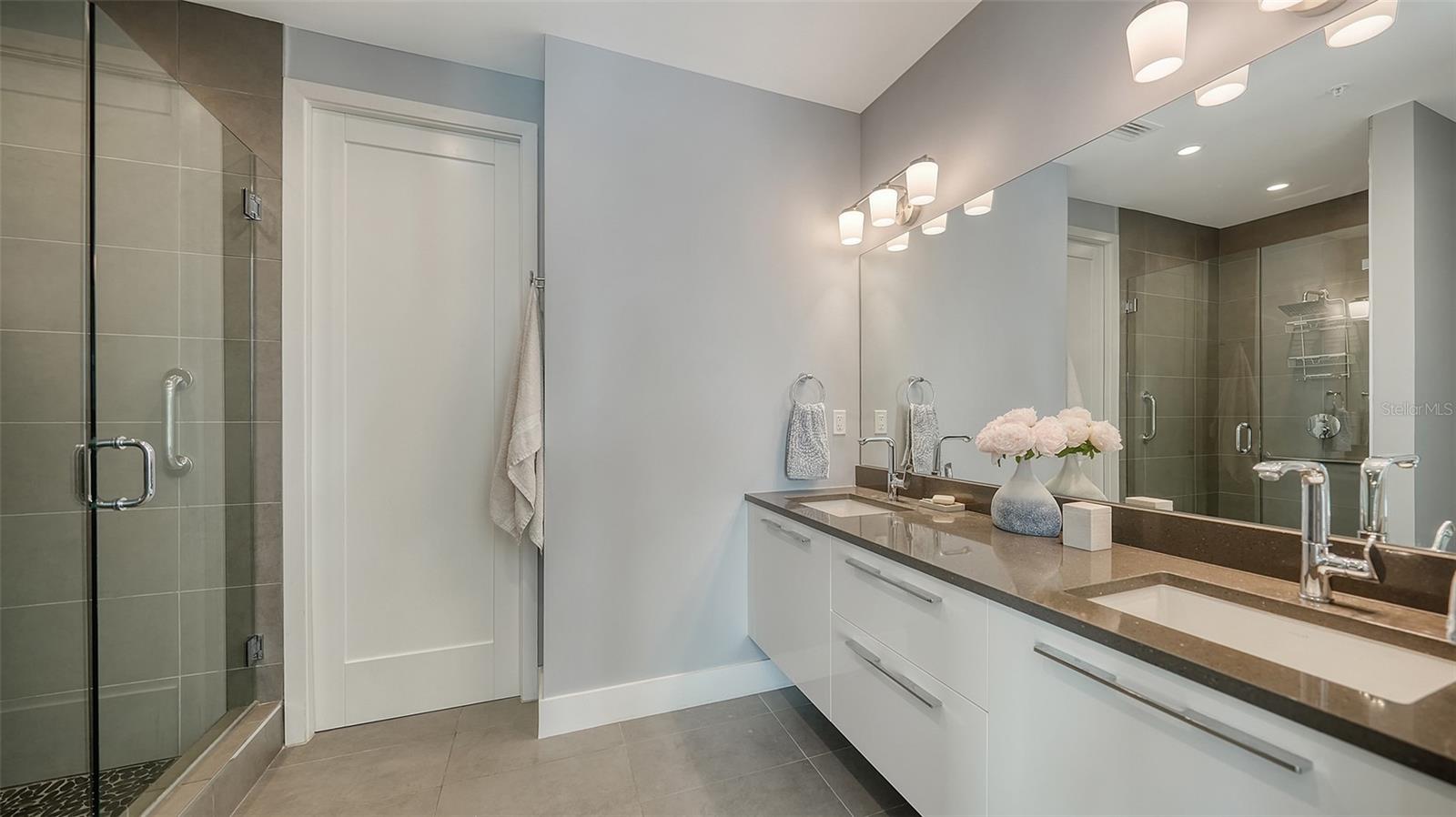 635 S ORANGE AVE #304, SARASOTA, FL, 34236