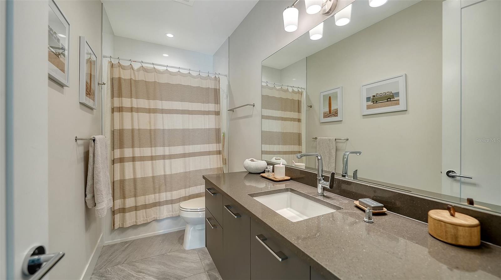 635 S ORANGE AVE #304, SARASOTA, FL, 34236