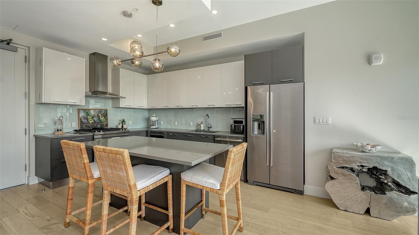 635 S ORANGE AVE #304, SARASOTA, FL, 34236