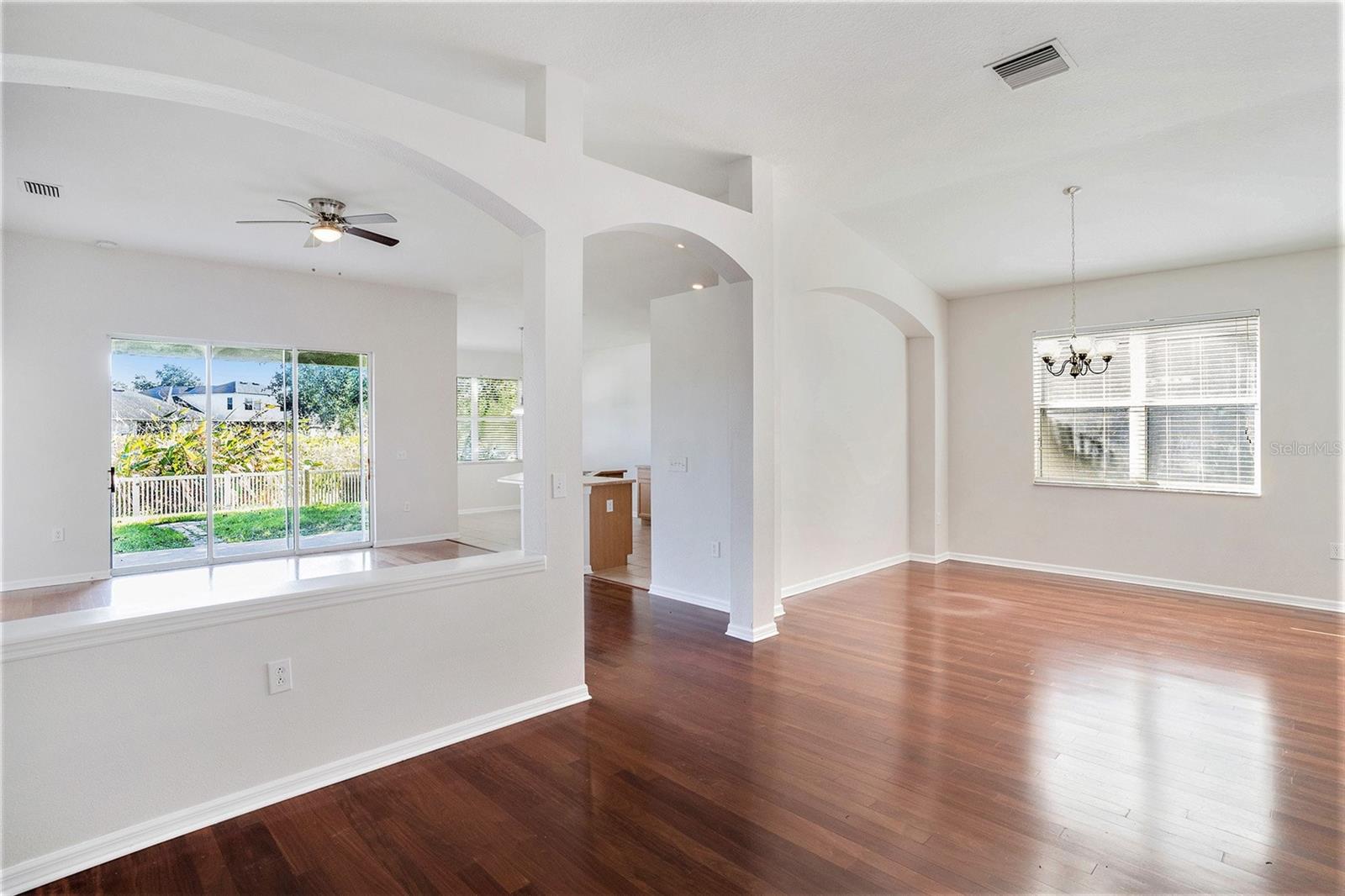 6822 RUNNER OAK DR, WESLEY CHAPEL, FL, 33545