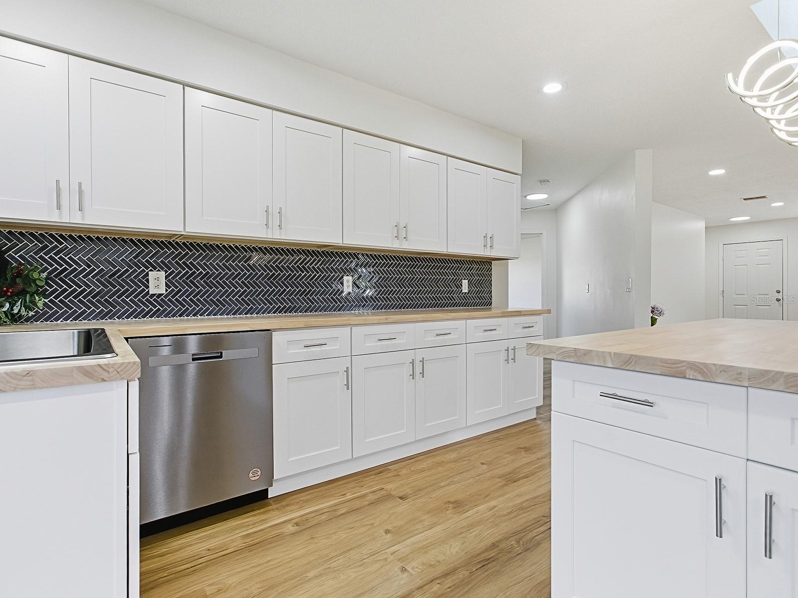 253 E CUMBERLAND CT, HERNANDO, FL, 34442