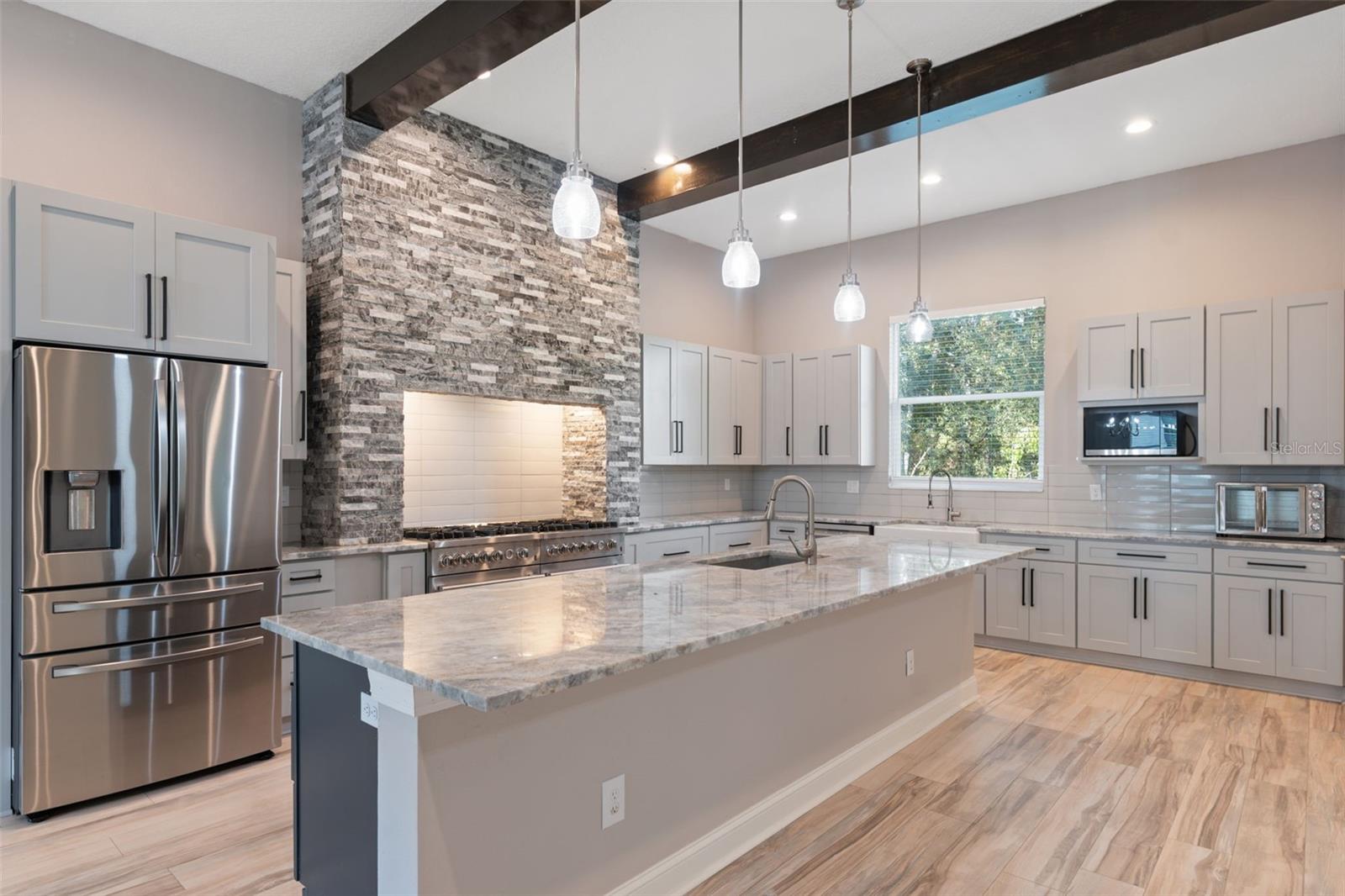 11780 OSPREY AVE, WEEKI WACHEE, FL, 34614