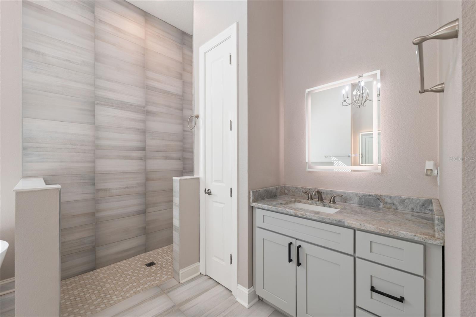 11780 OSPREY AVE, WEEKI WACHEE, FL, 34614