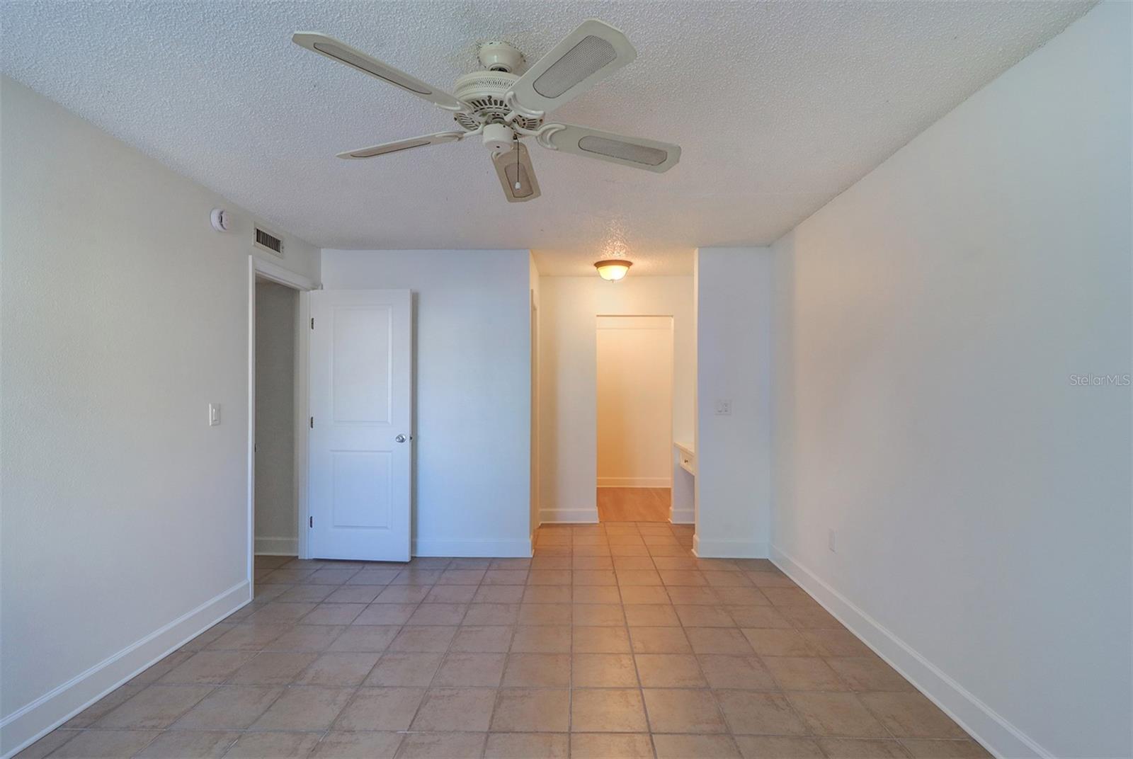 706 115TH AVE N #2401, ST PETERSBURG, FL, 33716