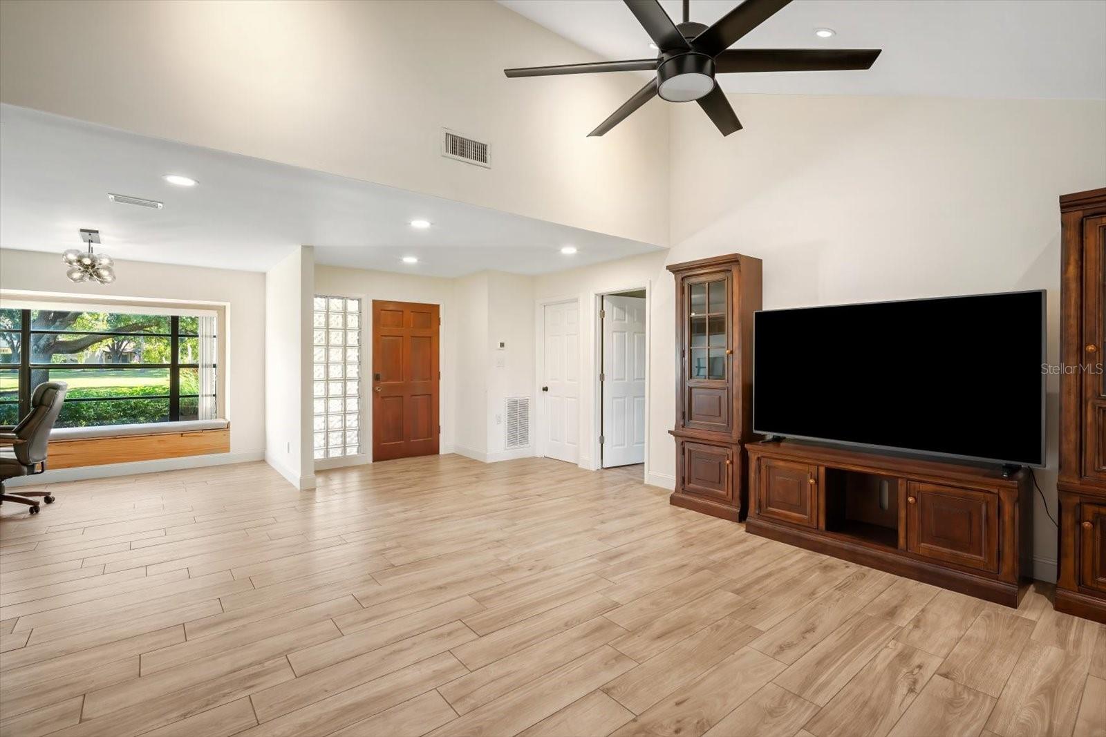 1315 JUNIPER CIR, PLANT CITY, FL, 33563