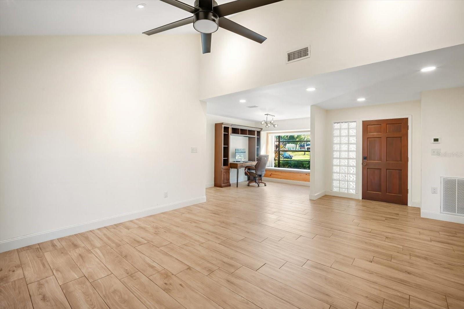 1315 JUNIPER CIR, PLANT CITY, FL, 33563