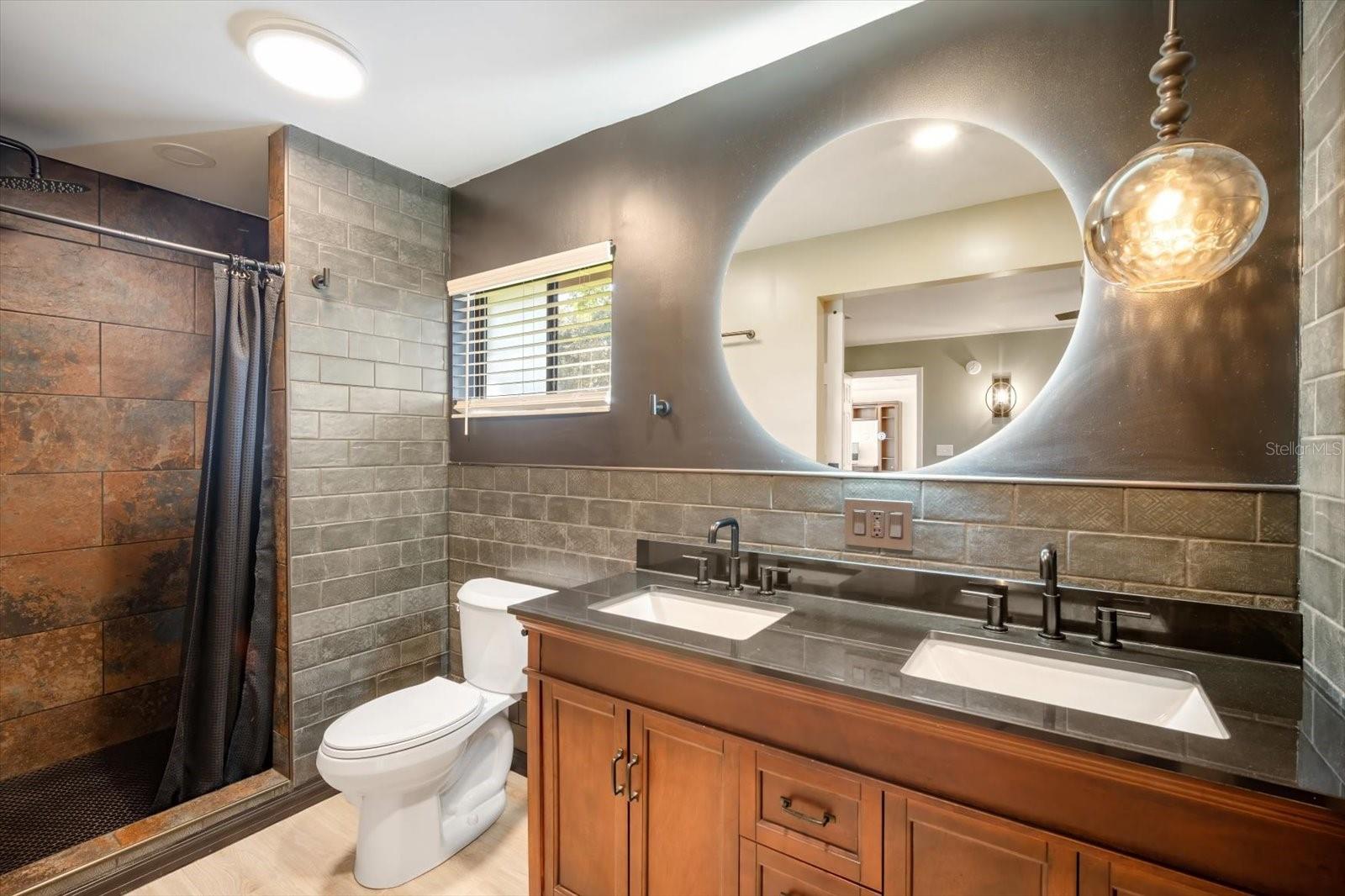 1315 JUNIPER CIR, PLANT CITY, FL, 33563