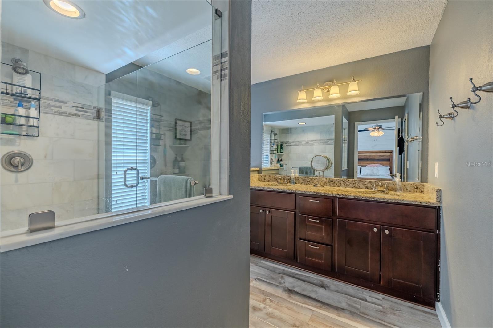 222 HALTON CIR, SEFFNER, FL, 33584