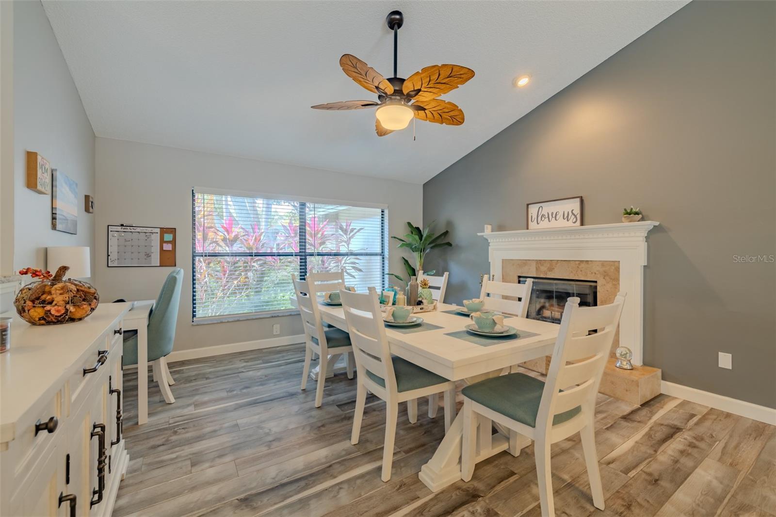 222 HALTON CIR, SEFFNER, FL, 33584