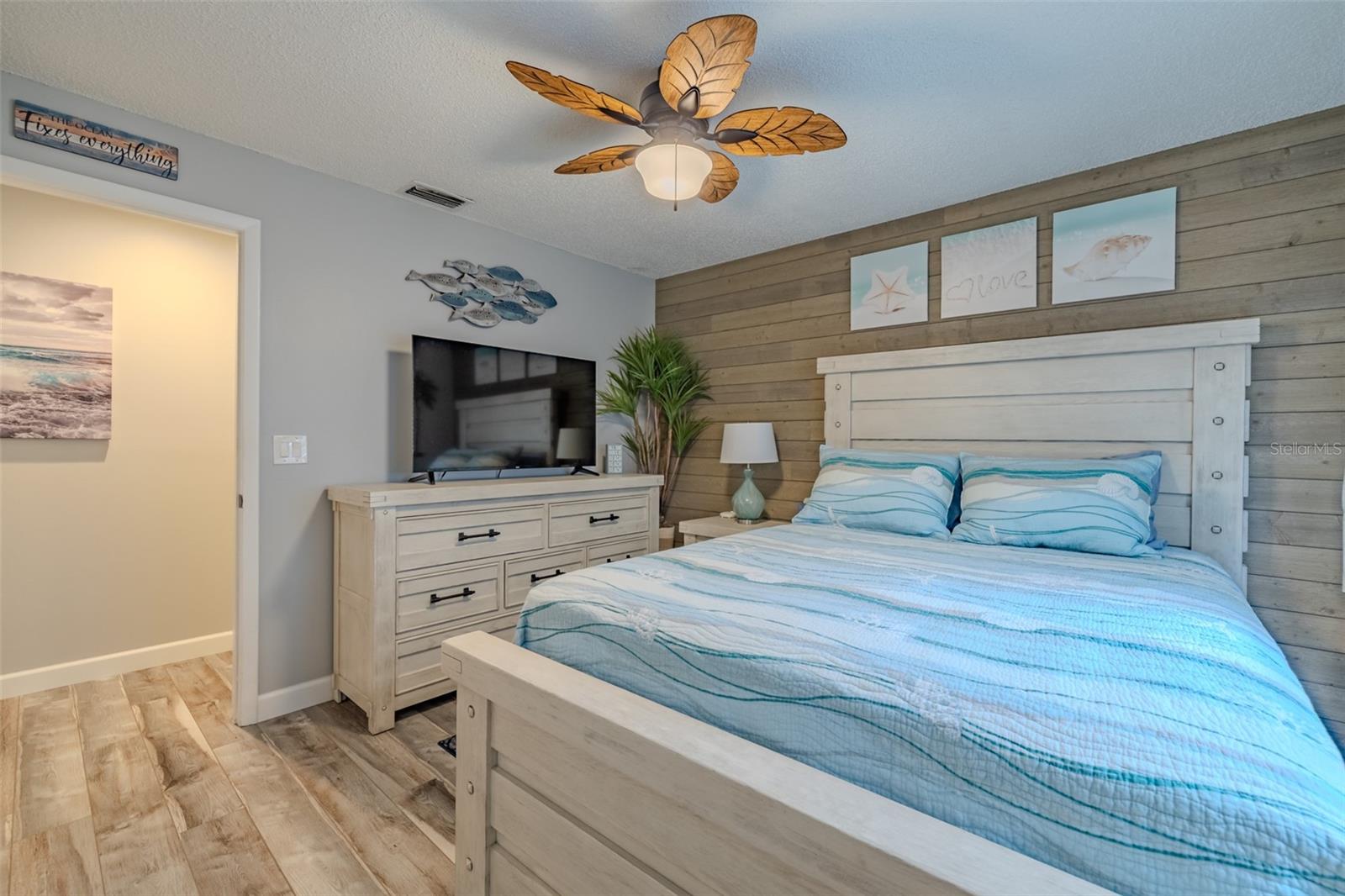 222 HALTON CIR, SEFFNER, FL, 33584