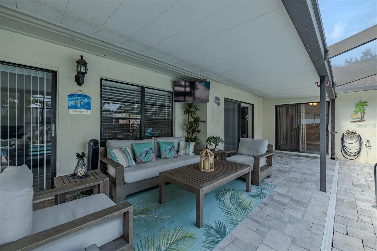 222 HALTON CIR, SEFFNER, FL, 33584