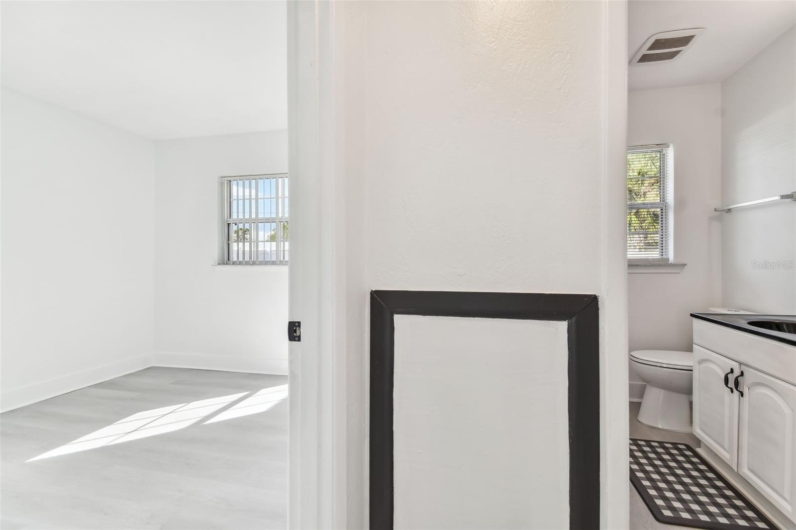 1101 75TH AVE N, ST PETERSBURG, FL, 33702