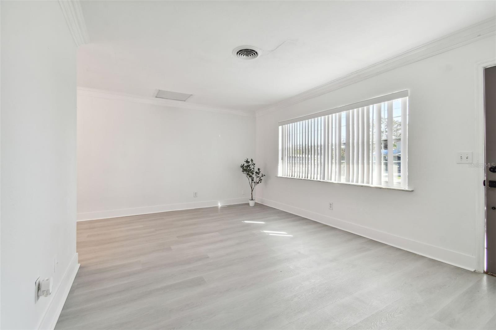 1101 75TH AVE N, ST PETERSBURG, FL, 33702