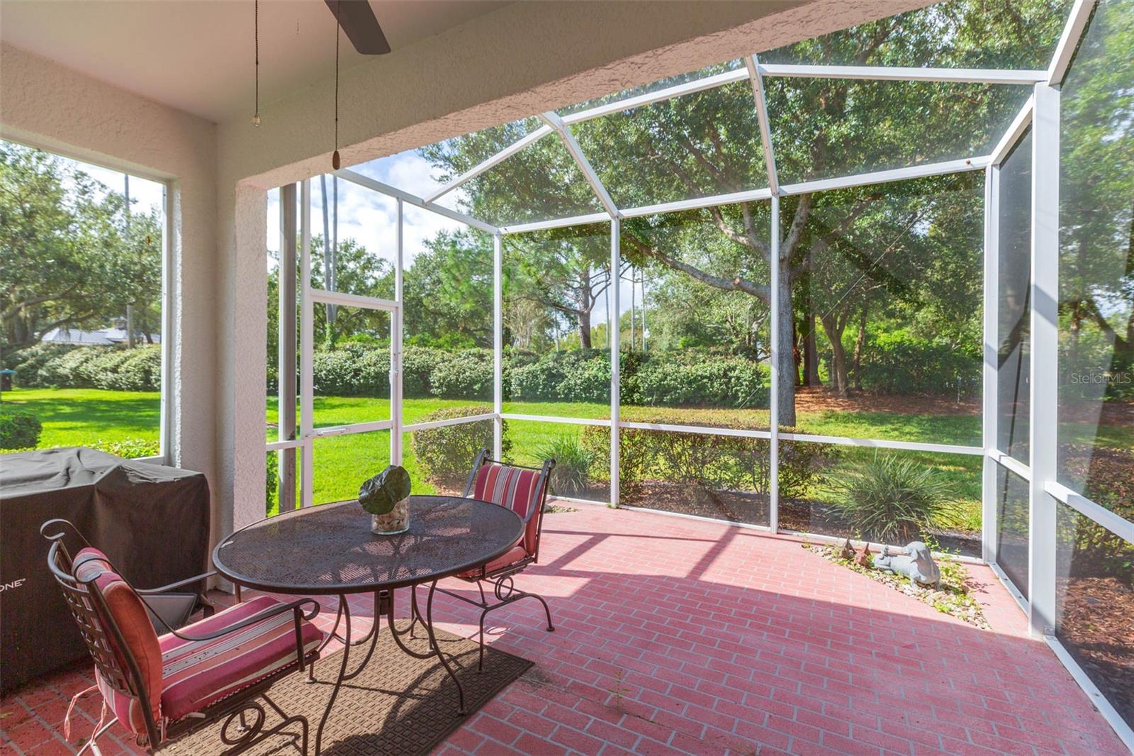 10226 DEVONSHIRE LAKE DR, TAMPA, FL, 33647