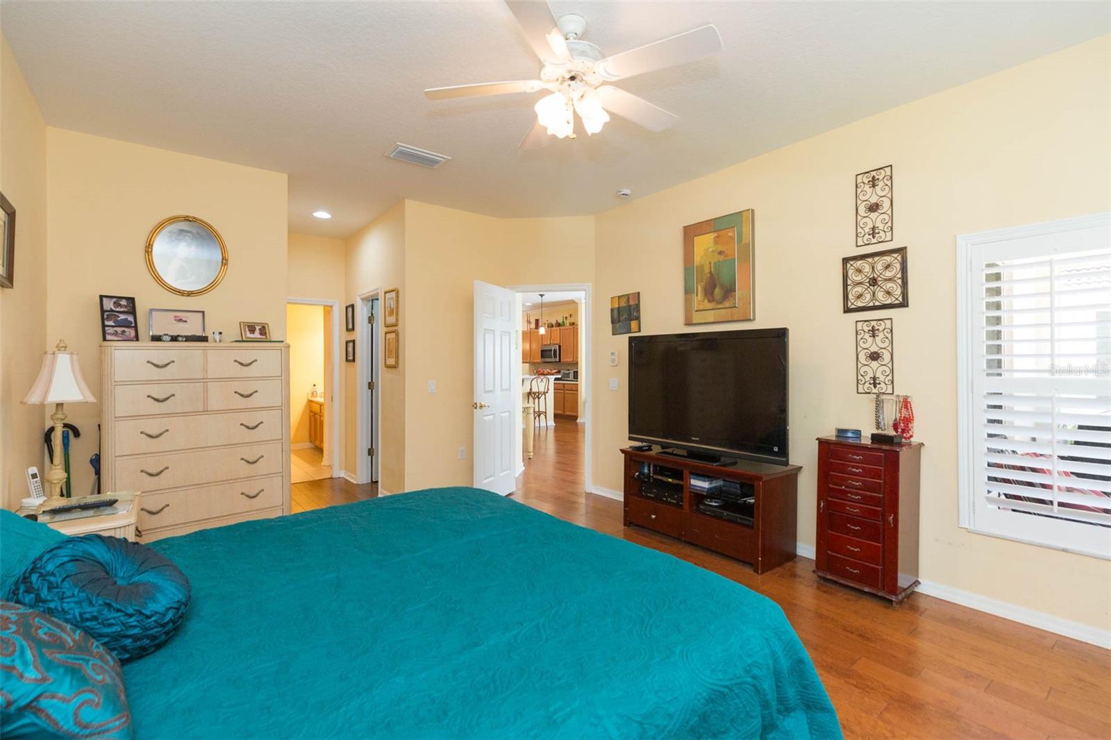 10226 DEVONSHIRE LAKE DR, TAMPA, FL, 33647