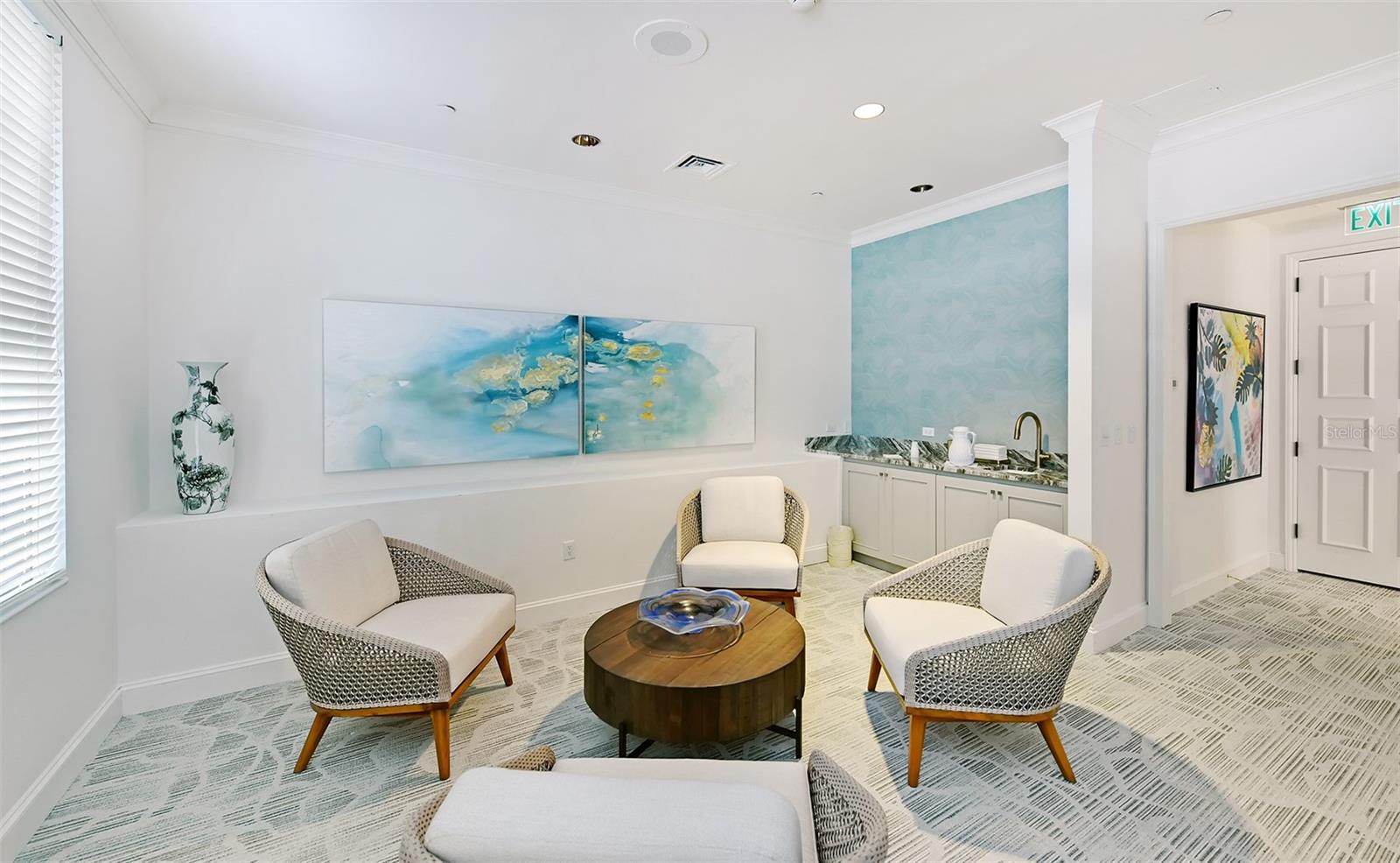 A4669837 Property Photo