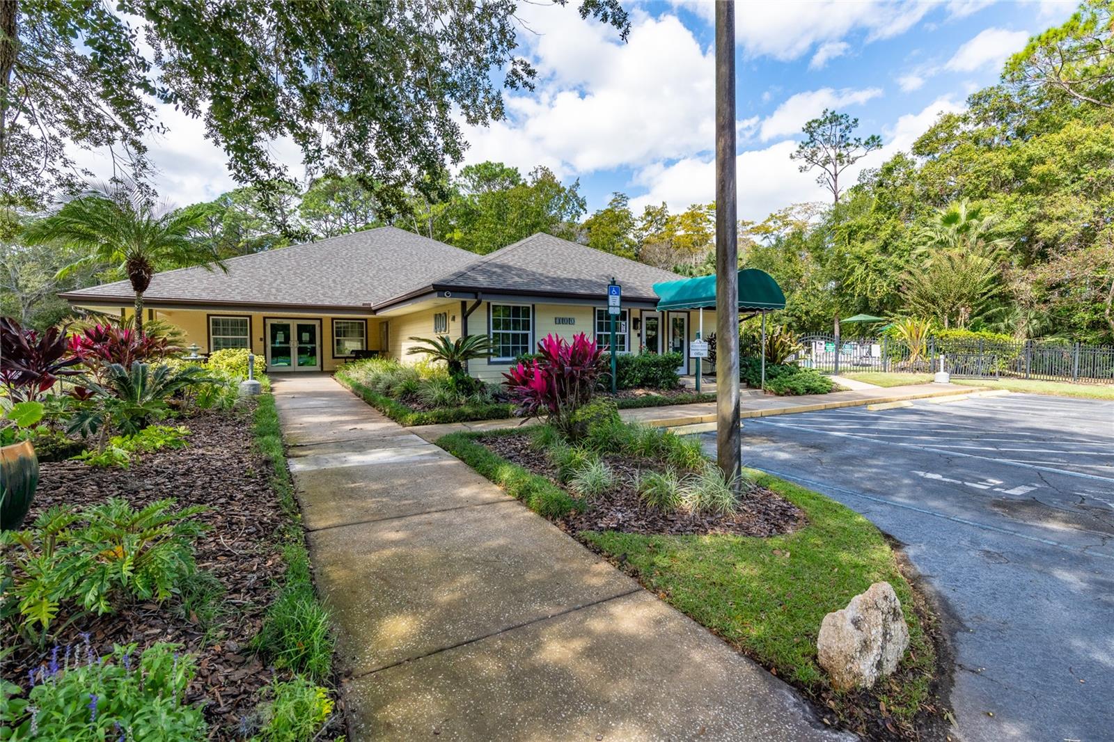 42 HUNTINGTON PL, ORMOND BEACH, FL, 32174