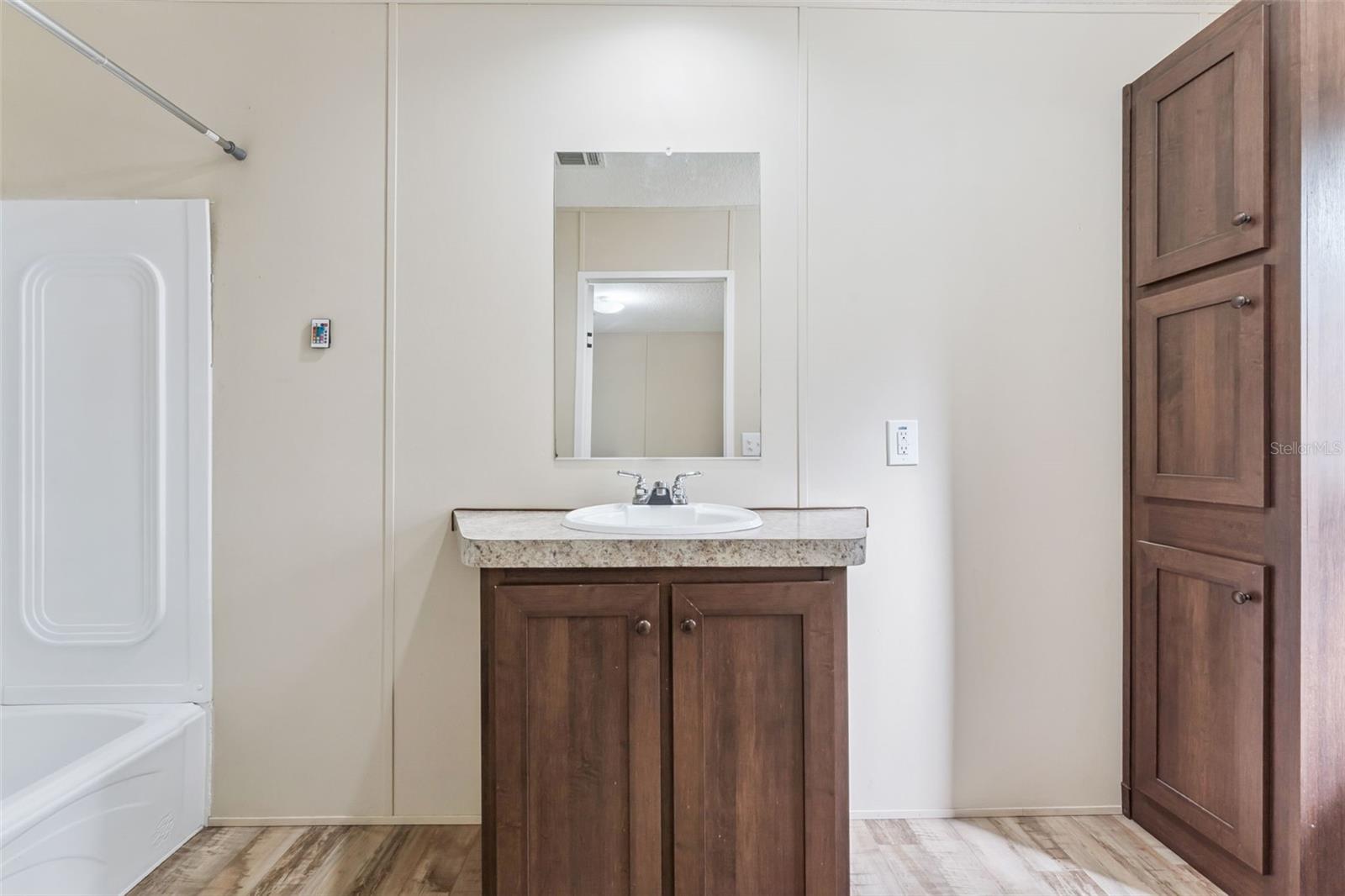 1408 EASTON WAY, CASSELBERRY, FL, 32707