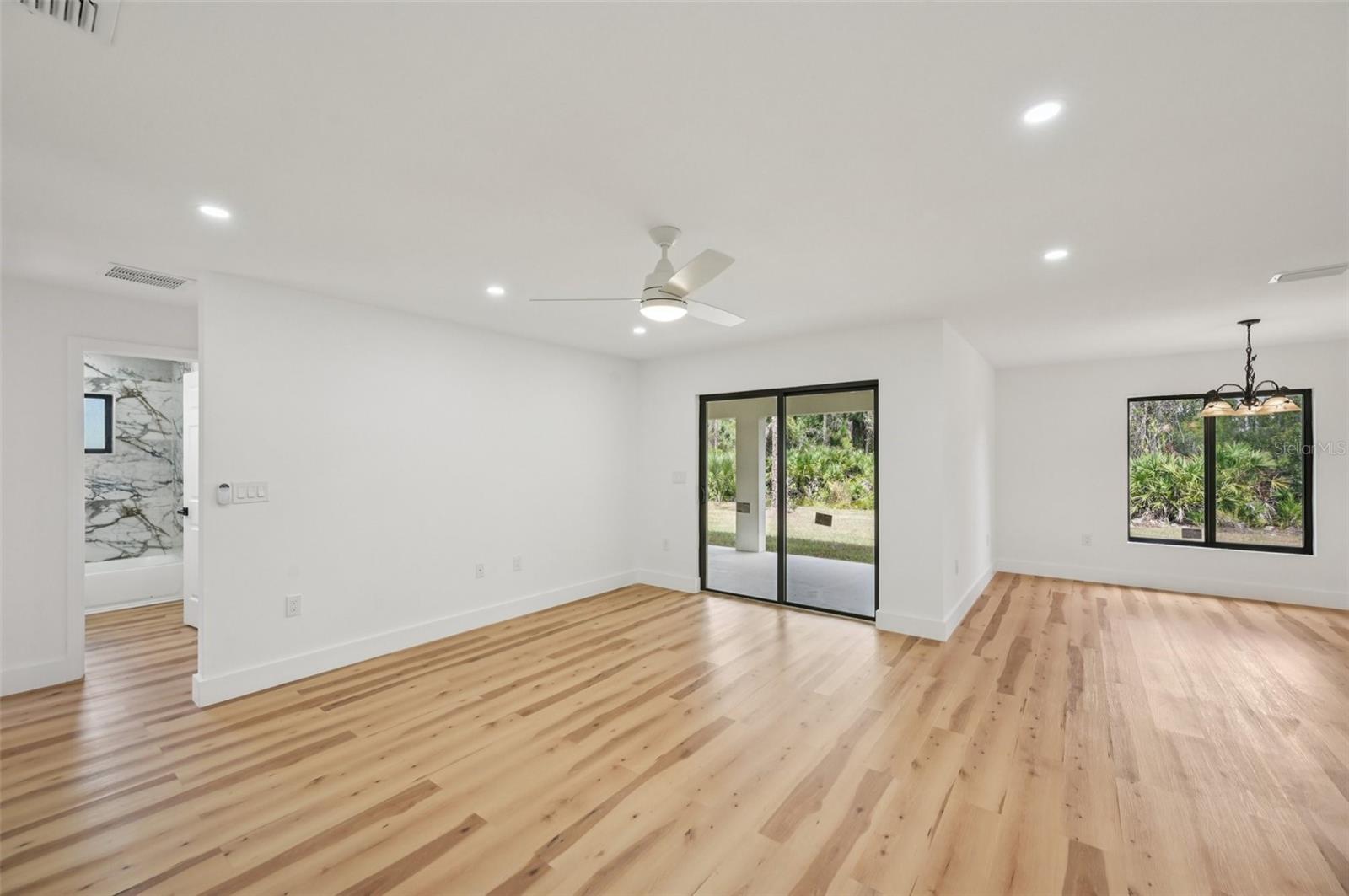 15460 CHAMBERLAIN BLVD, PORT CHARLOTTE, FL, 33953