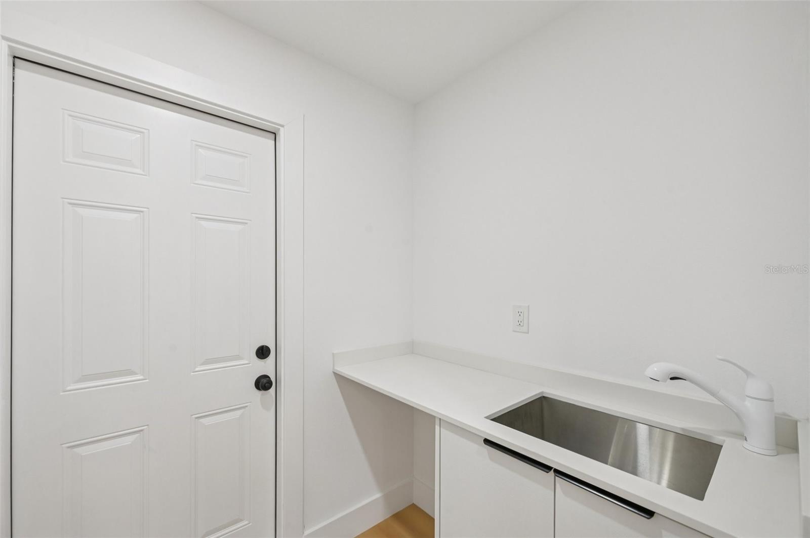 15460 CHAMBERLAIN BLVD, PORT CHARLOTTE, FL, 33953