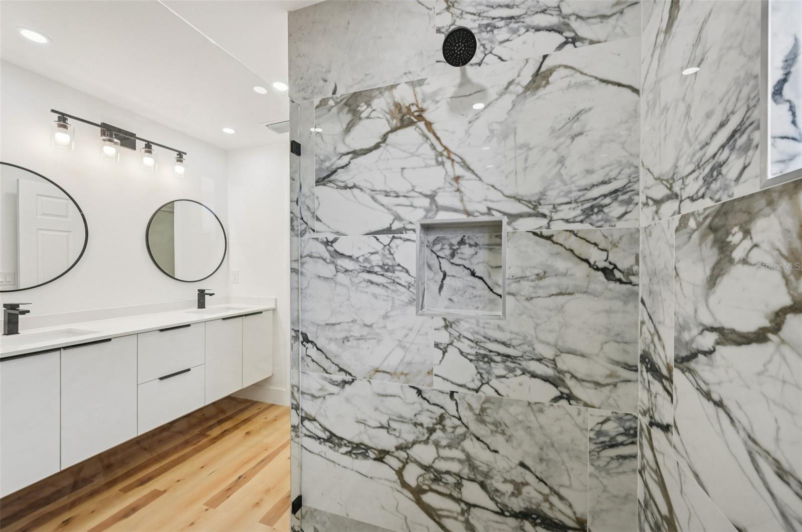 15460 CHAMBERLAIN BLVD, PORT CHARLOTTE, FL, 33953